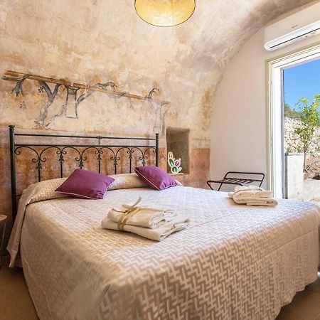 Dimora La Pinta '700 Apartment Gallipoli Bagian luar foto